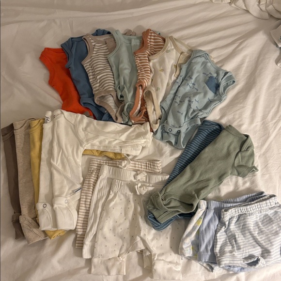 31 piece Baby boy Newborn bundle